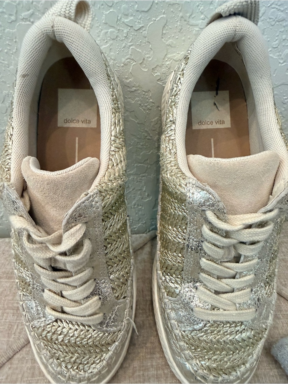 Dolce Vita Nicona Women's Sneakers in gold woven - Picture 5 of 6